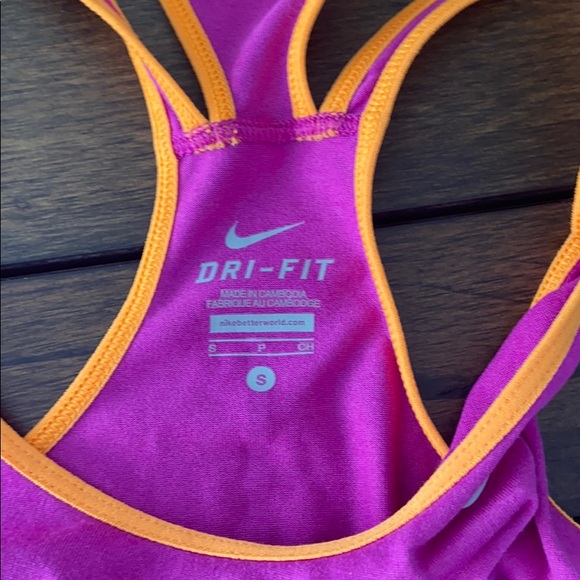 Nike dri fit workout top - Picture 6 of 6